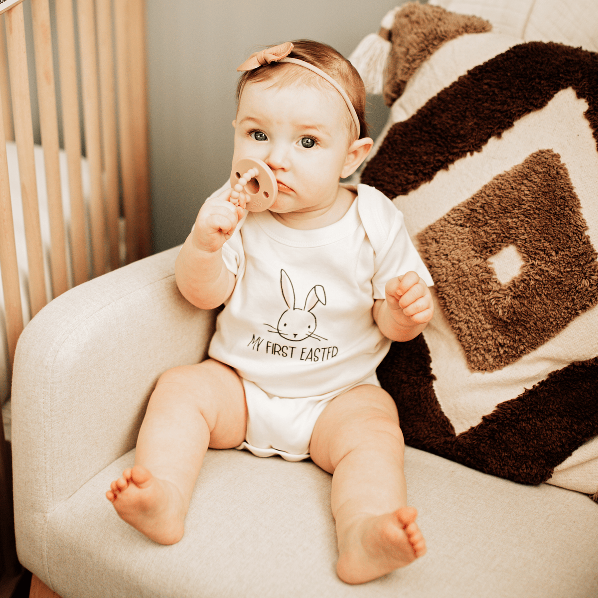 Baby graphic bodysuit set | spring 4 pack + 1 free finn + emma