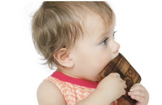 HOW DO I KNOW WHEN MY BABY IS TEETHING?