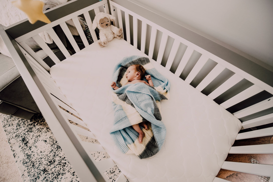 Common Sleep Problems for Babies Up to Six Months and How to Deal With Them