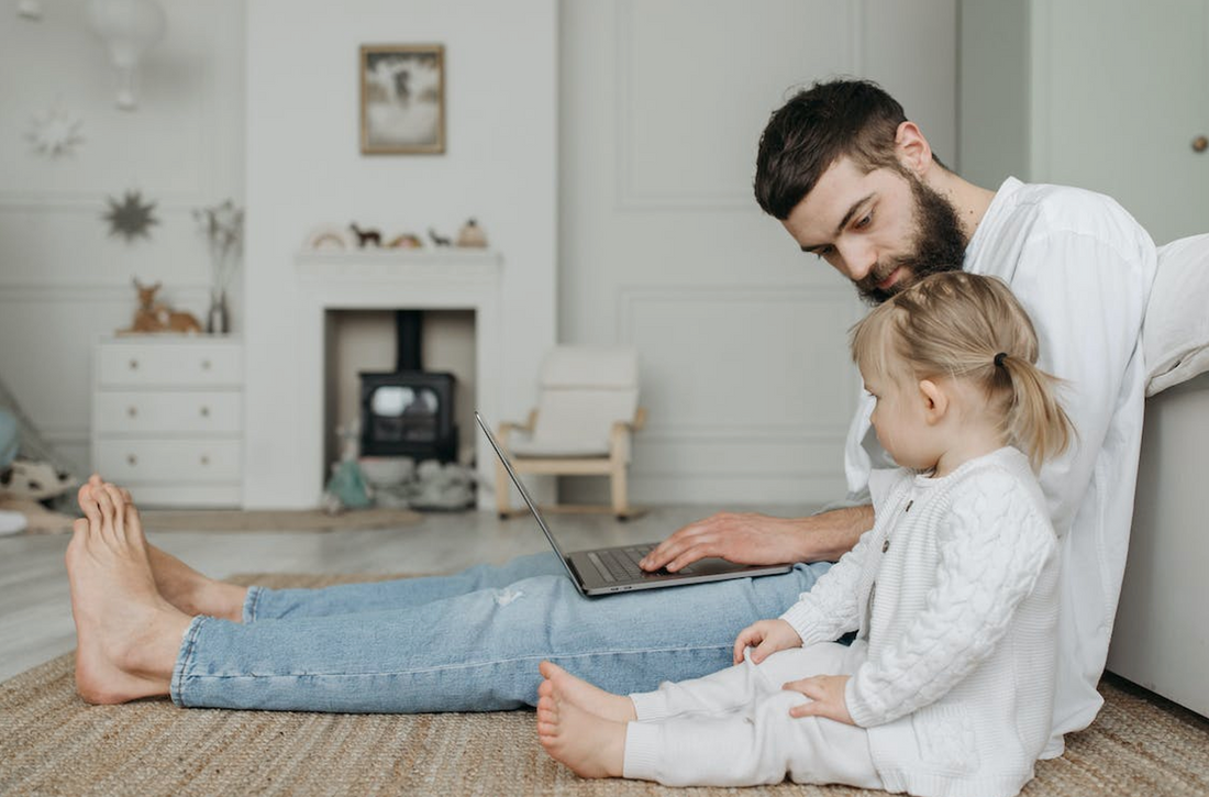 Juggling Maternity and Parenting: Earning Extra Cash from Home