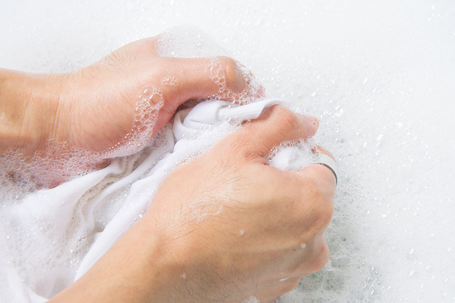 Help! What’s the right way to wash baby’s clothes?