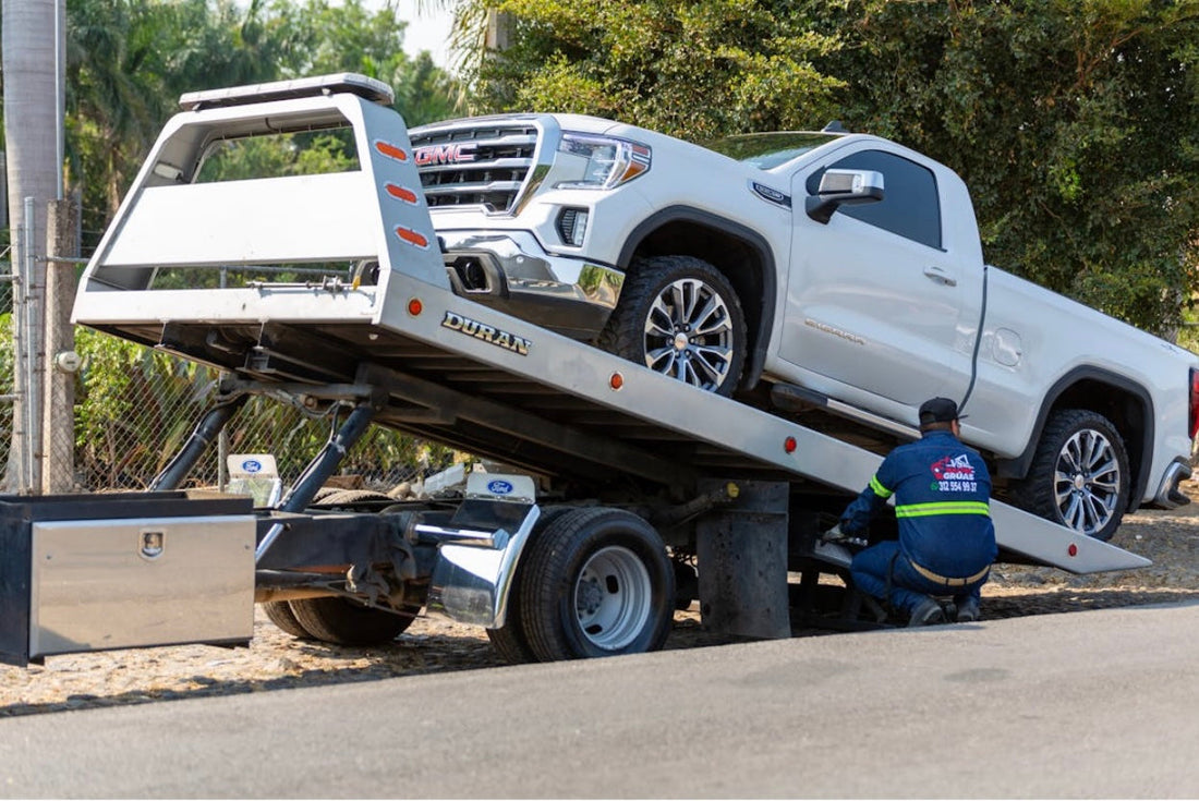 Keeping Your Loved Ones Safe During Car Breakdowns