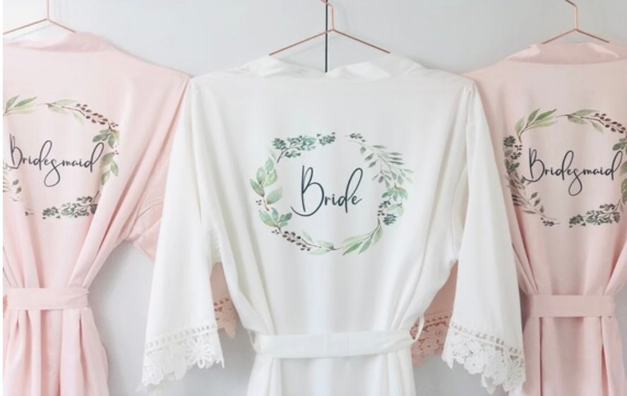 Bridal Robes for Plus Size and Petite Brides: Styling Tips