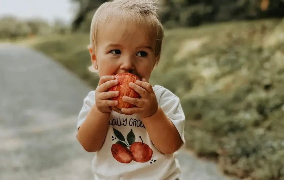 How to Take Beautiful Family Pictures in the Fall (Without the Stress)