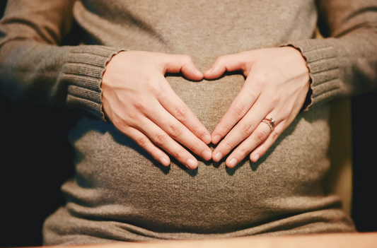 Creative Maternity Photography Ideas for Expecting Mothers