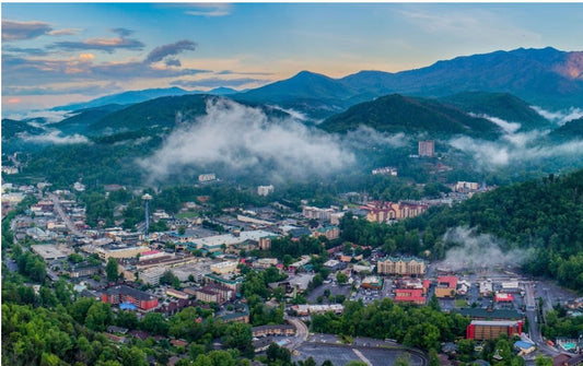How to Do a Screen-Free Vacation with Kids in Gatlinburg