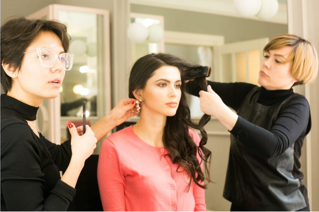 7 Ways Mobile Hairstylists Can Keep Skills Sharp While Traveling