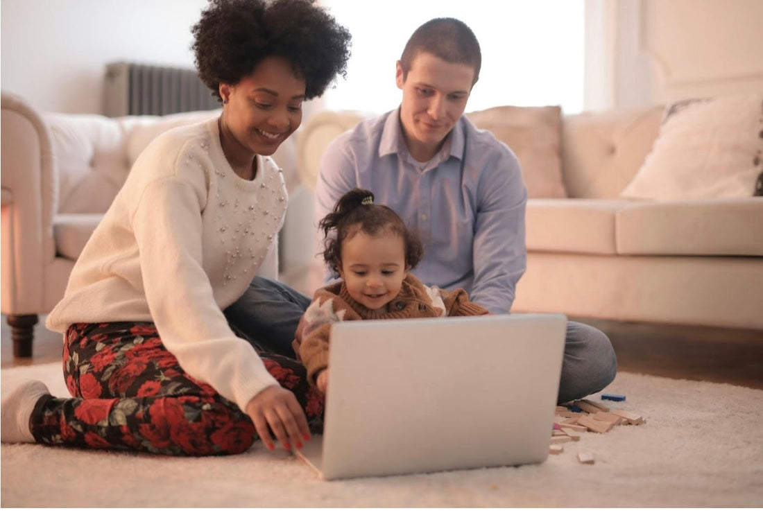 mom dad and computer