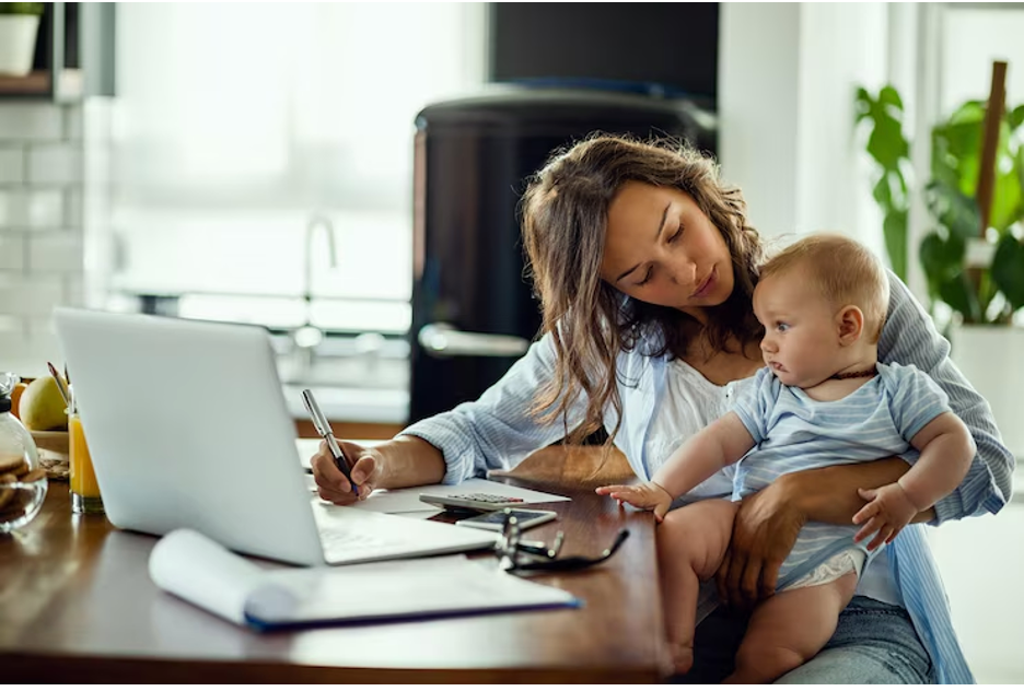 Mom Bosses: How to Rock Your Business While Rocking That Baby Carrier