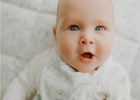 How to Choose the Best Bibs and Burp Cloths for Baby (Hint: Go Organic)