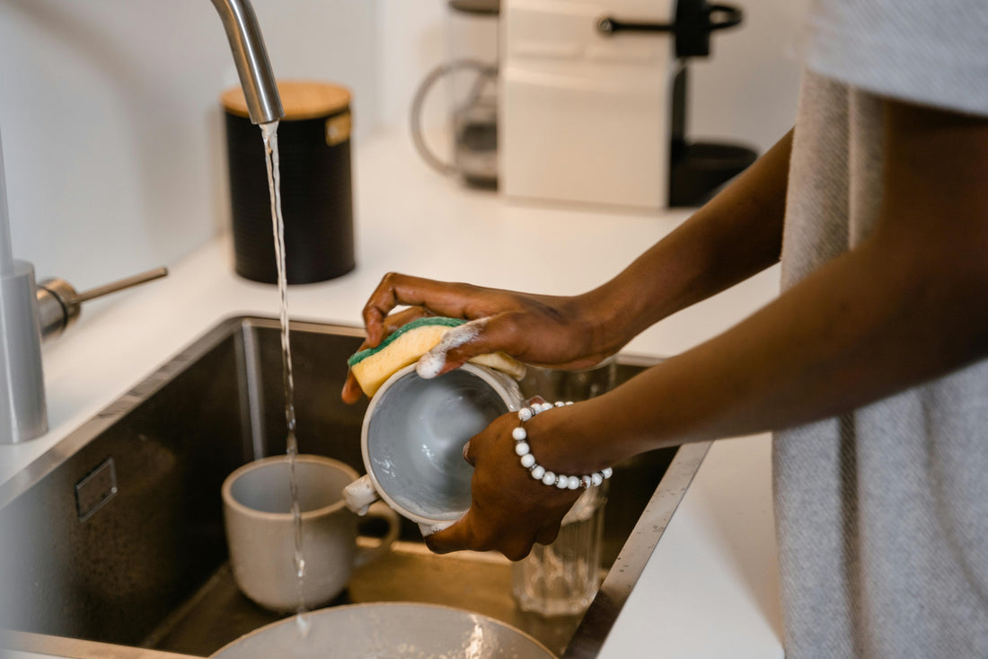 Why You Shouldn’t Do the Dishes Alone Every Night