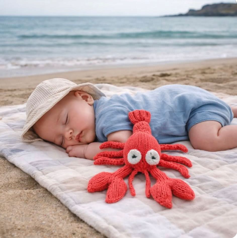 Baby Knit Buddy  | Louie the Lobster finn + emma