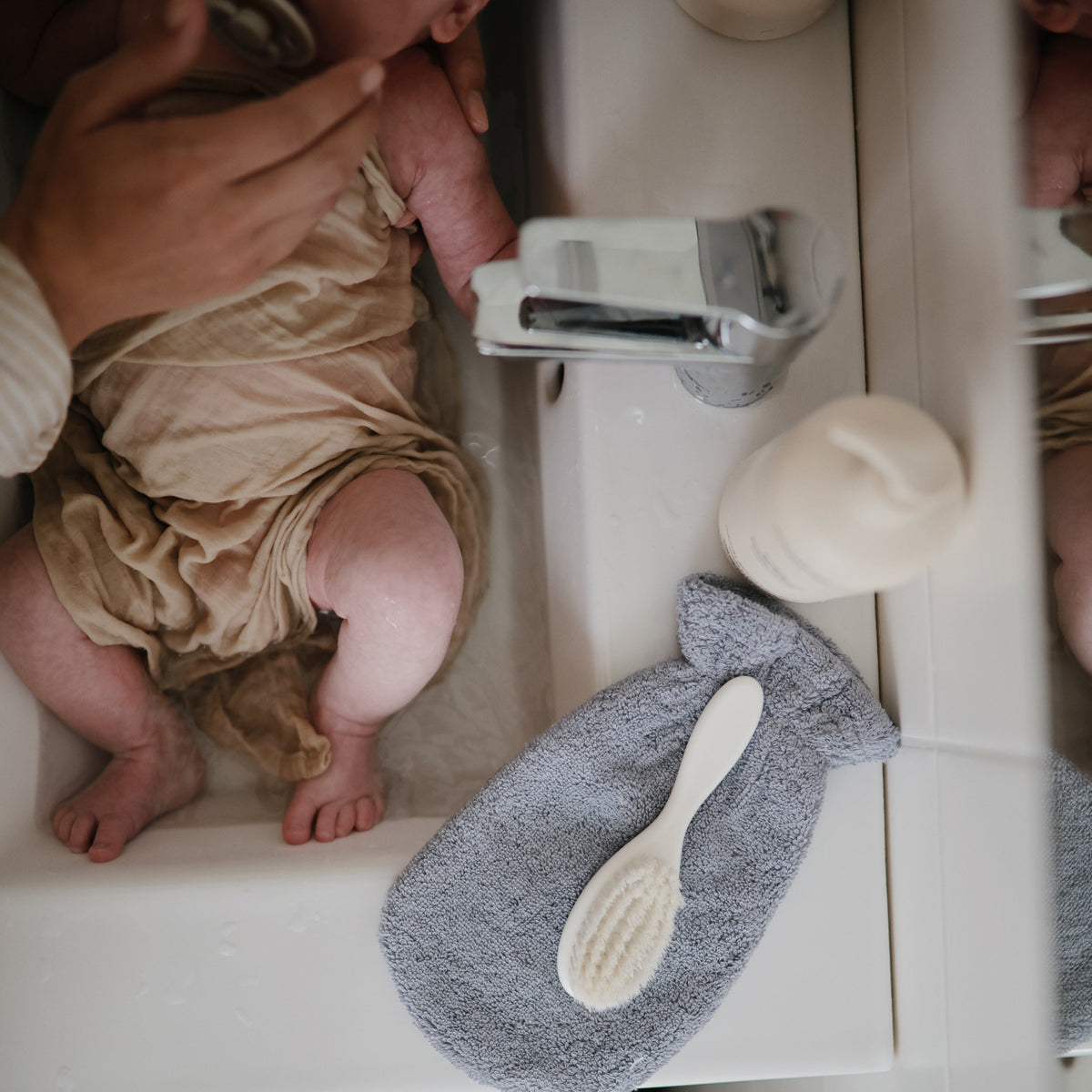 Baby Organic Cotton Bath Mitt Mushie