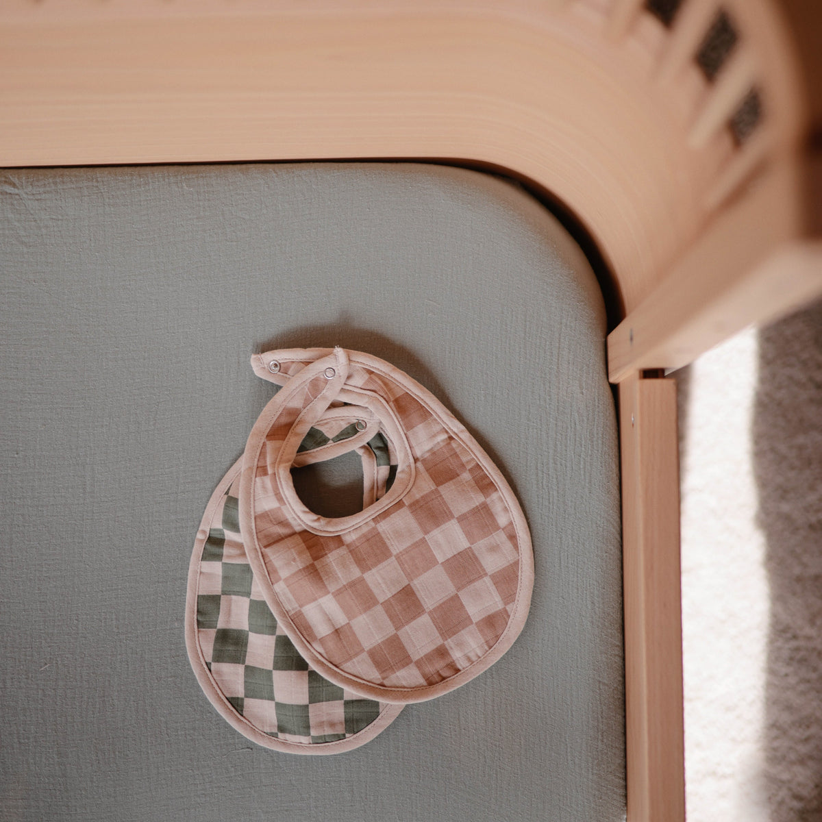 Baby Muslin Bib Mushie