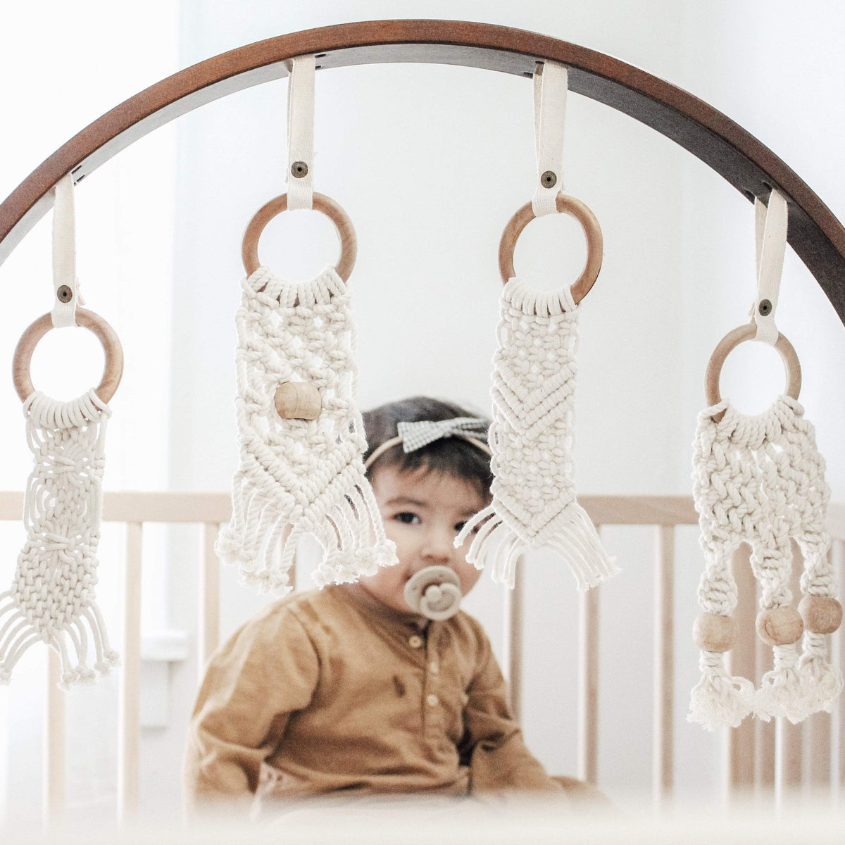 Baby play gym | macrame - dark Finn + Emma
