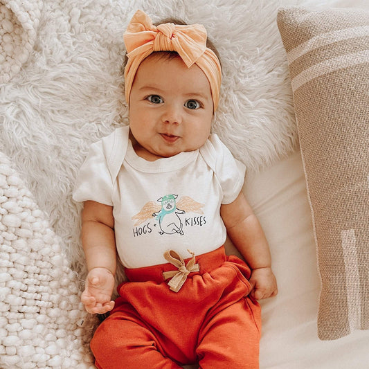 Baby graphic bodysuit | hogs and kisses finn + emma