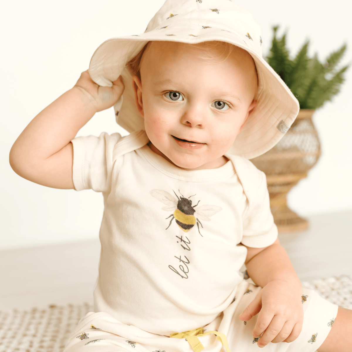 Baby reversible bucket hat | busy bees finn + emma