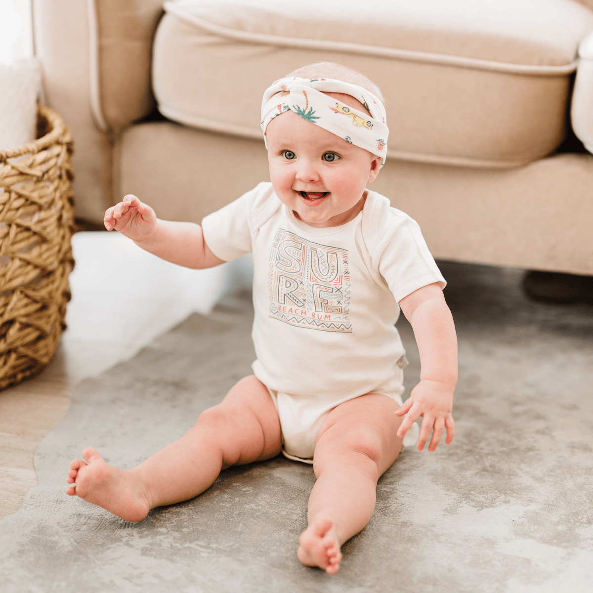 Baby graphic bodysuit | SURF finn + emma