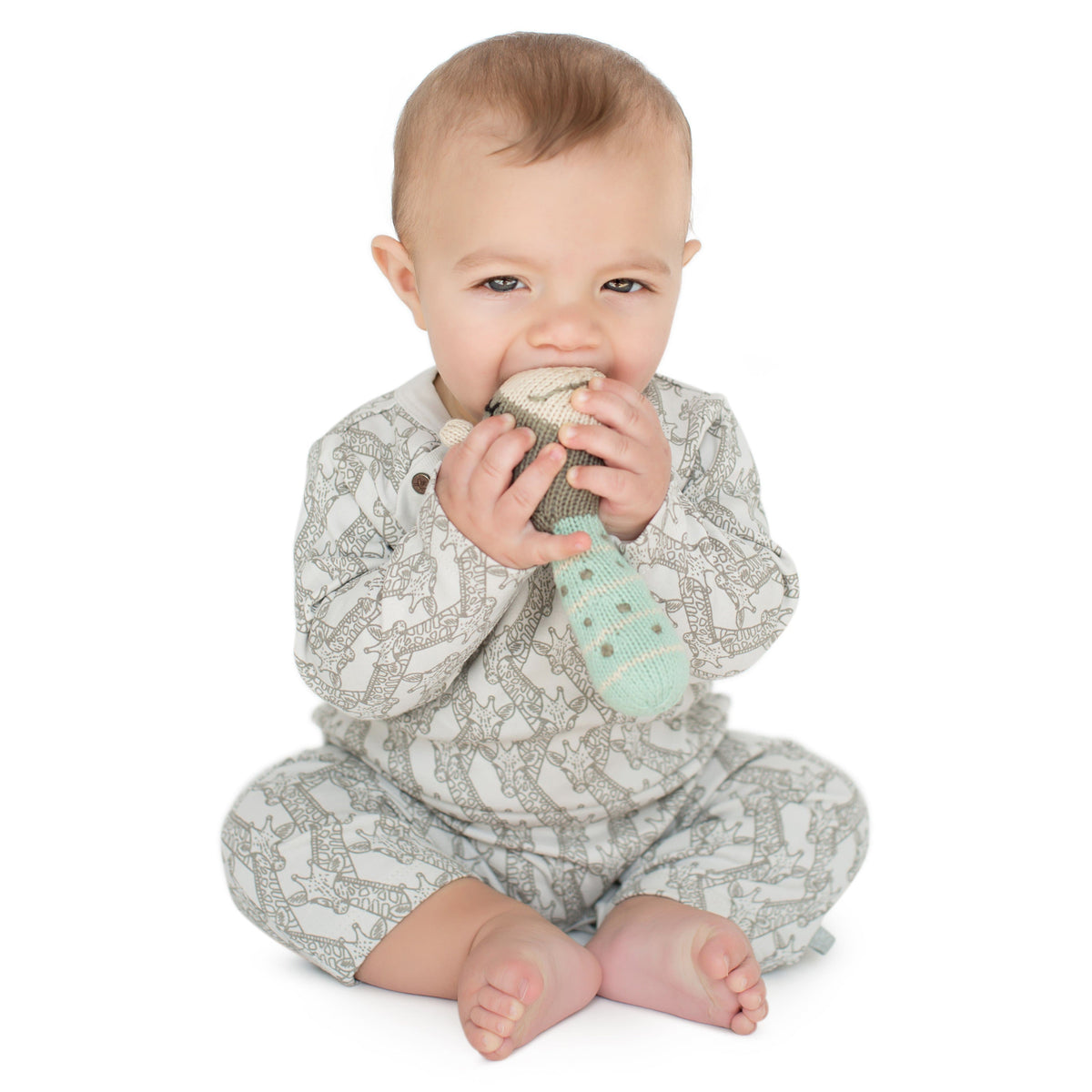 Baby mini rattle | ami the giraffe finn + emma