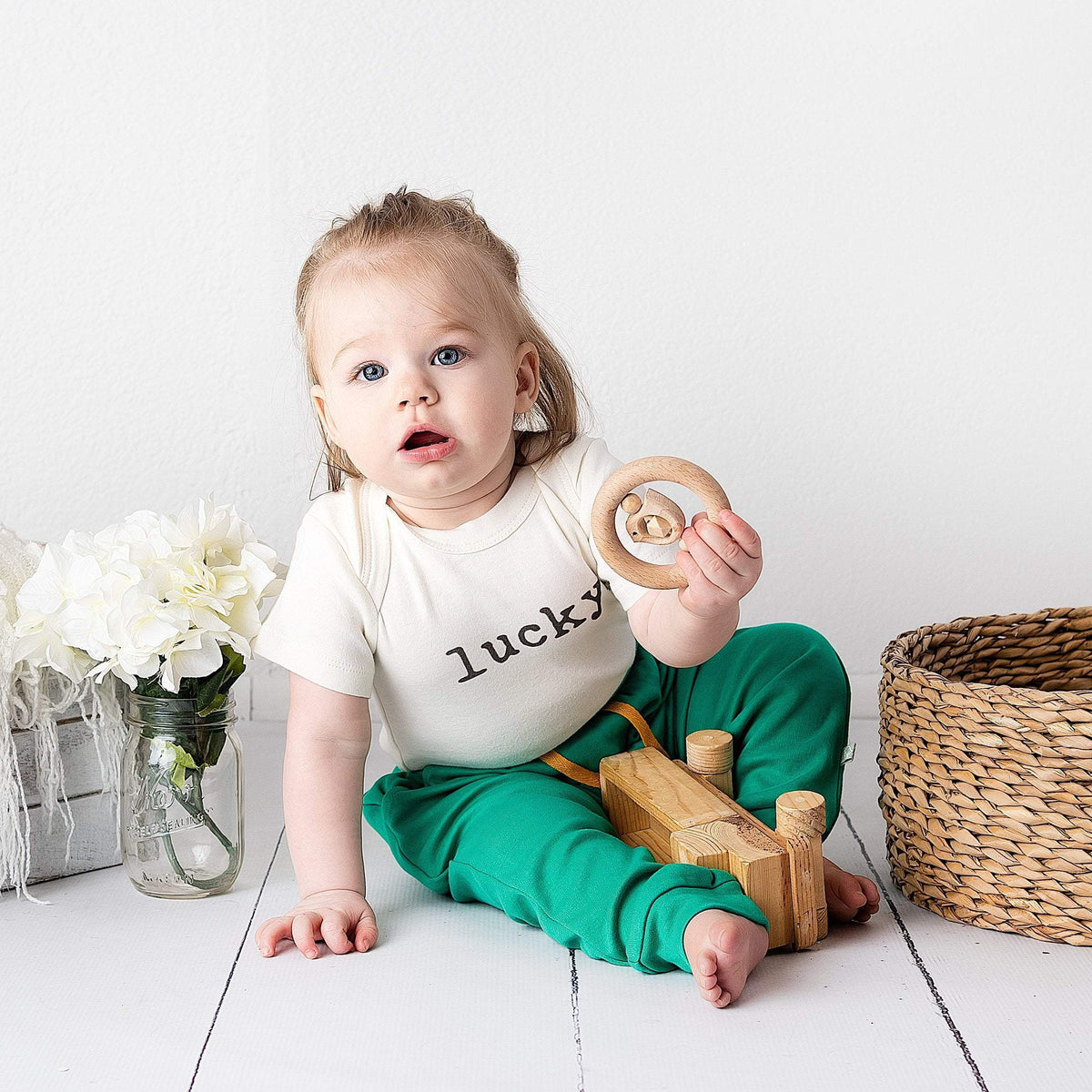 Baby graphic bodysuit | lucky finn + emma